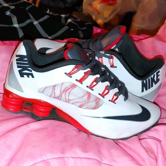 Nike Other - New Nike Sneakz Us8